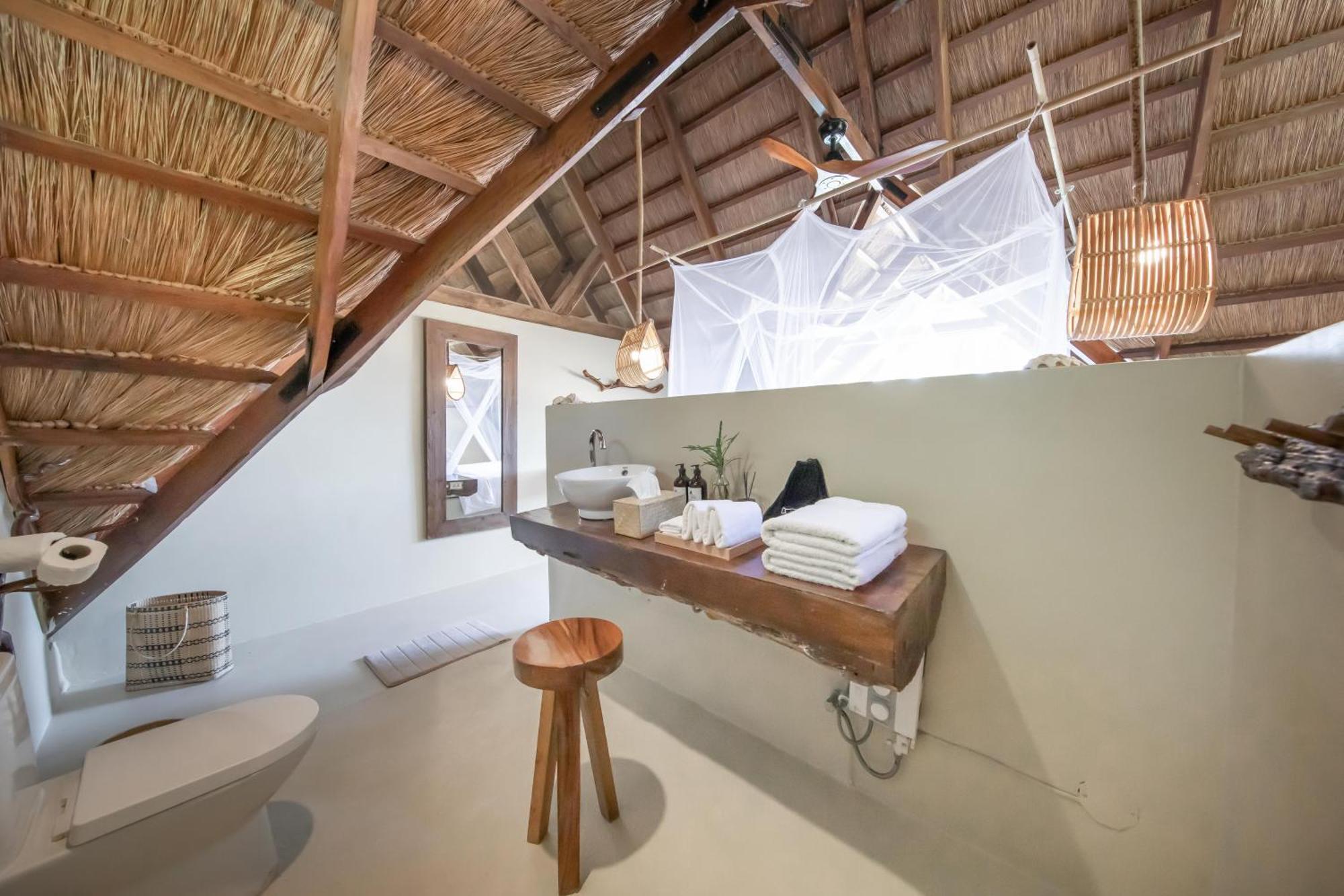 The Beach House Ocam Ocam บูซวงกา ภายนอก รูปภาพ